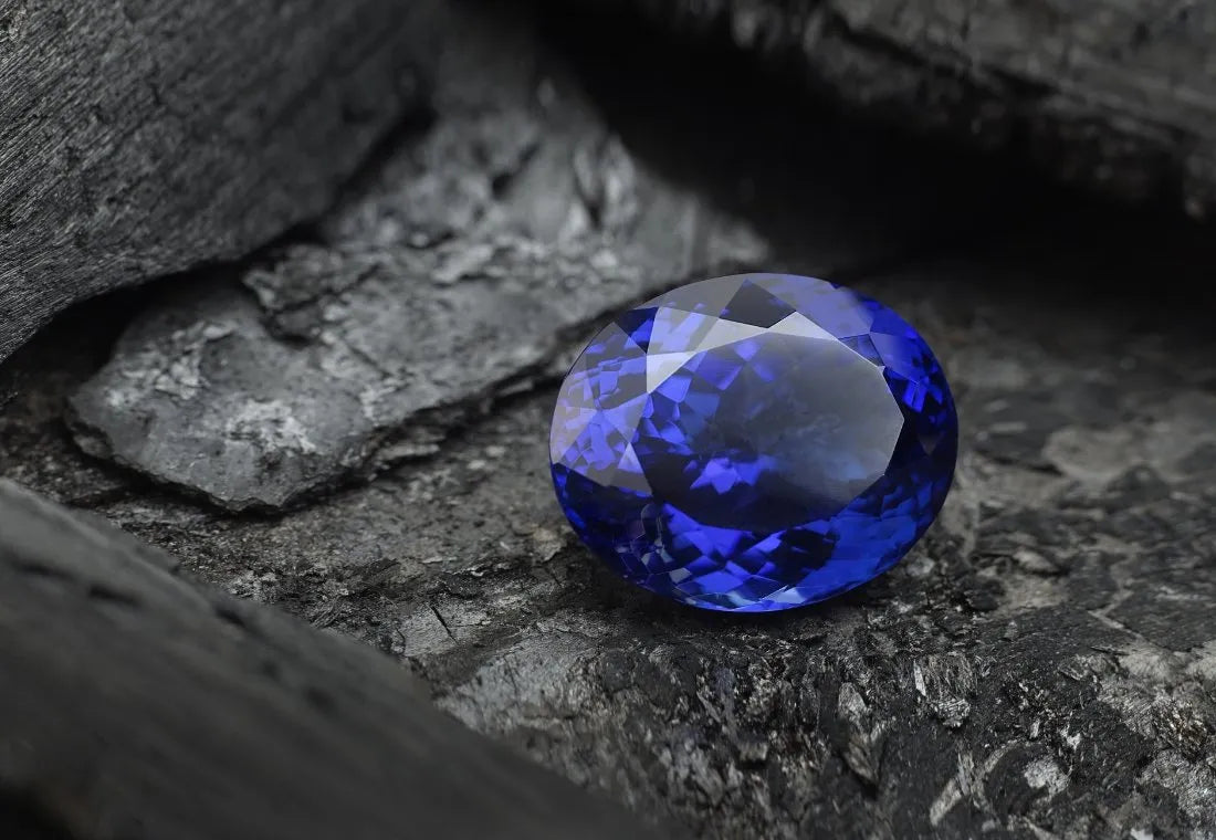 Tanzanite december 2025
