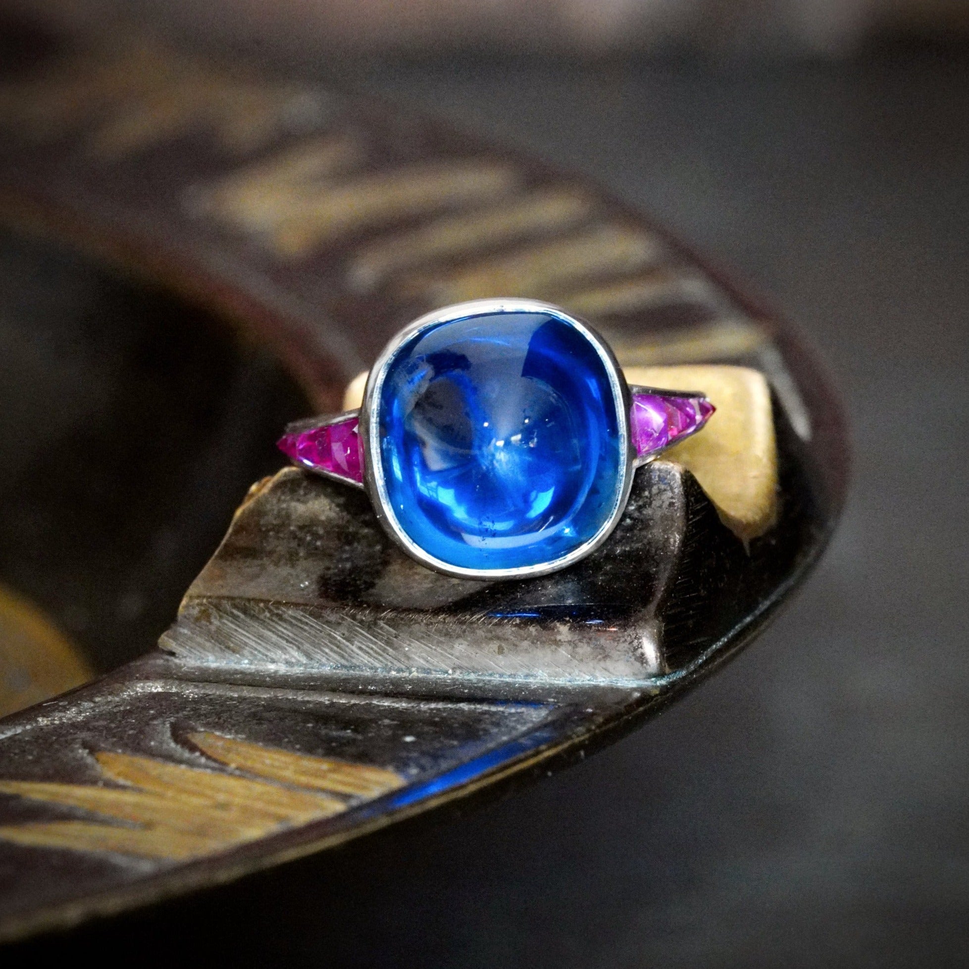 Sugarloaf Burma Sapphire & Ruby Ring, 10.99 ct