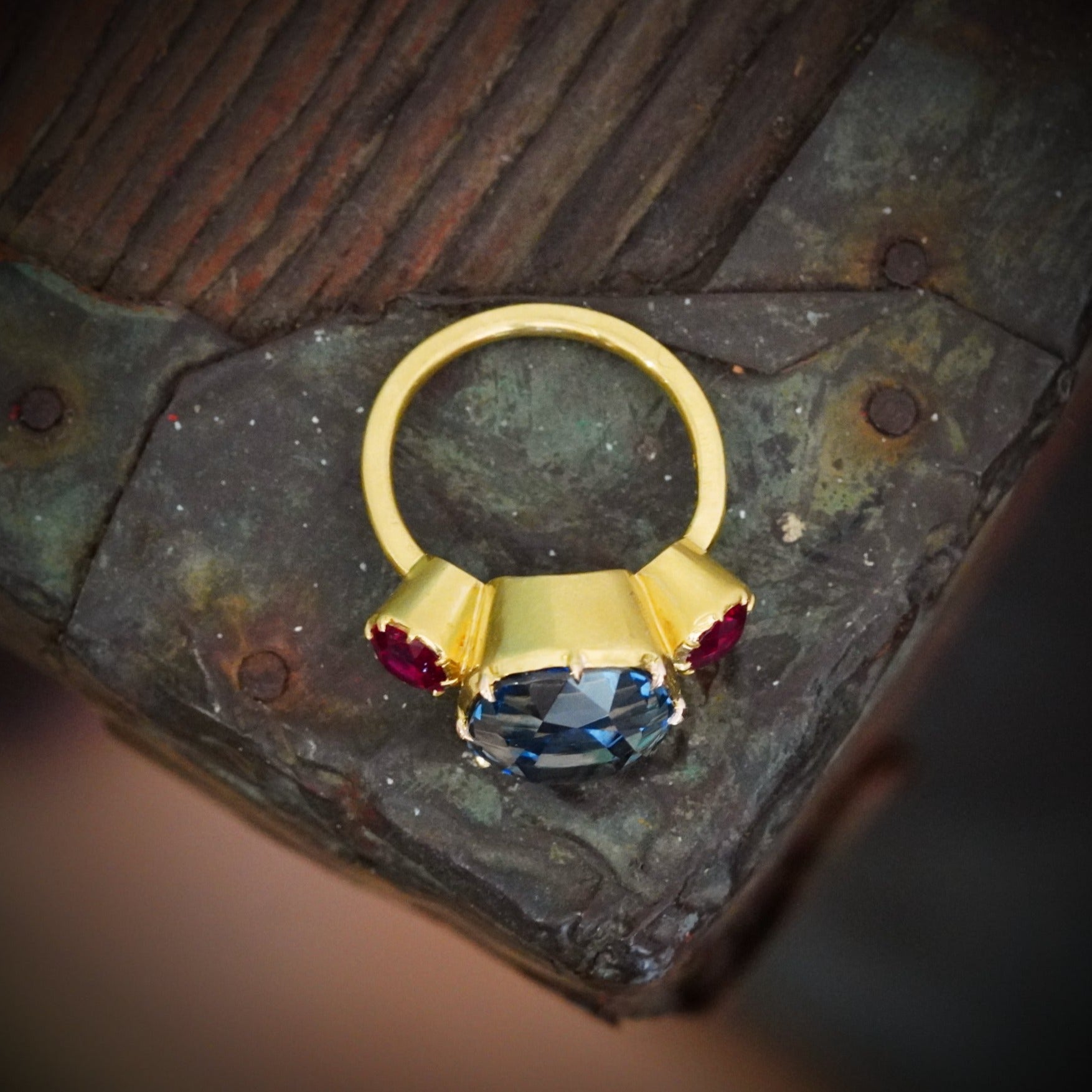 Cushion Cut Madagascar Sapphire & Burma Ruby Ring, 14.14 ct