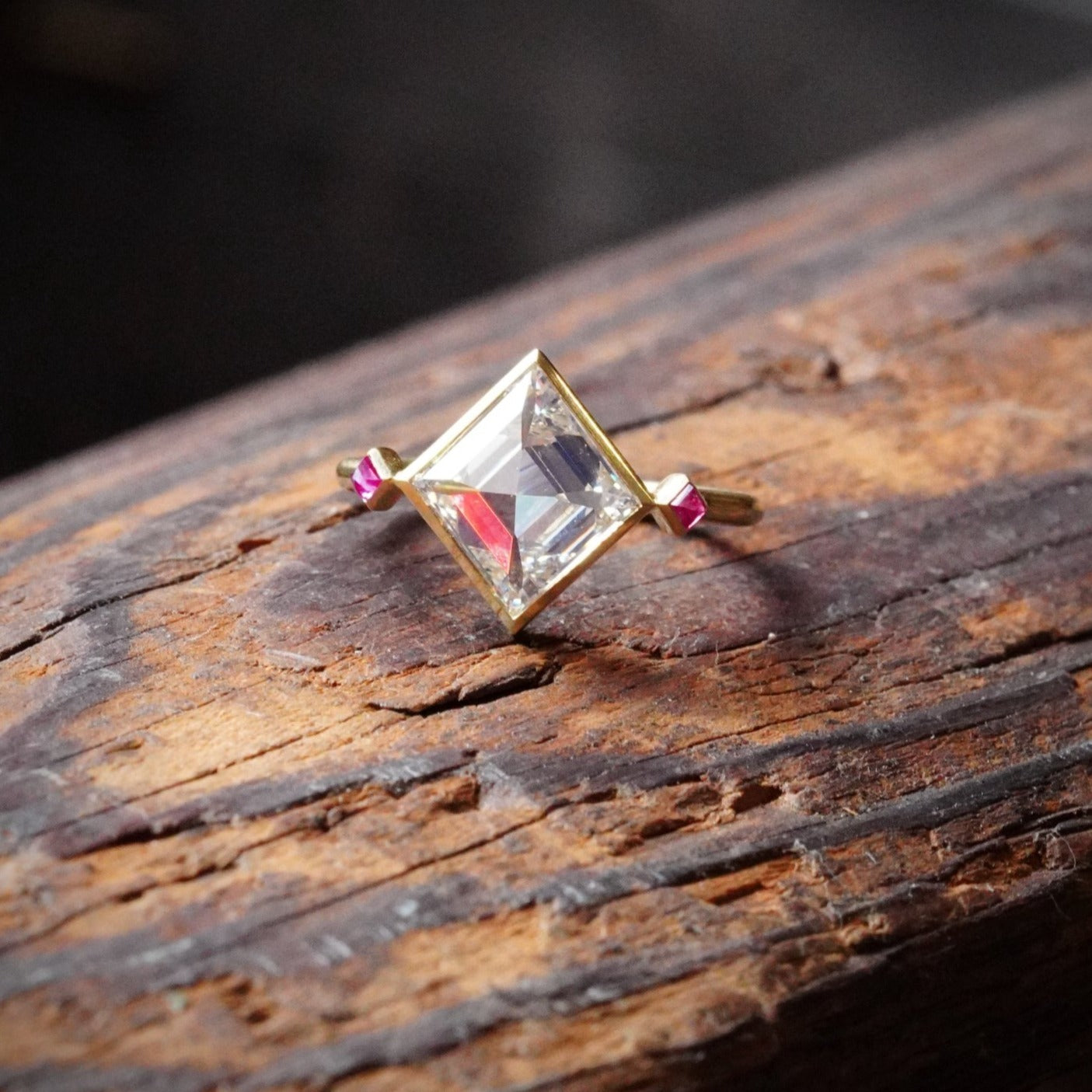 Jogani Art Deco-Inspired 3.03ct Lozenge Diamond Ring with Rubies in 18K Gold 4