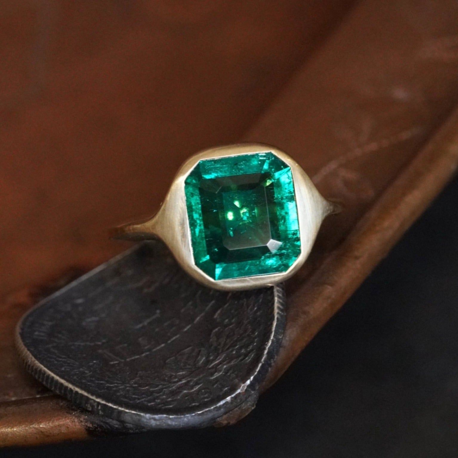 Untreated deals emerald ring