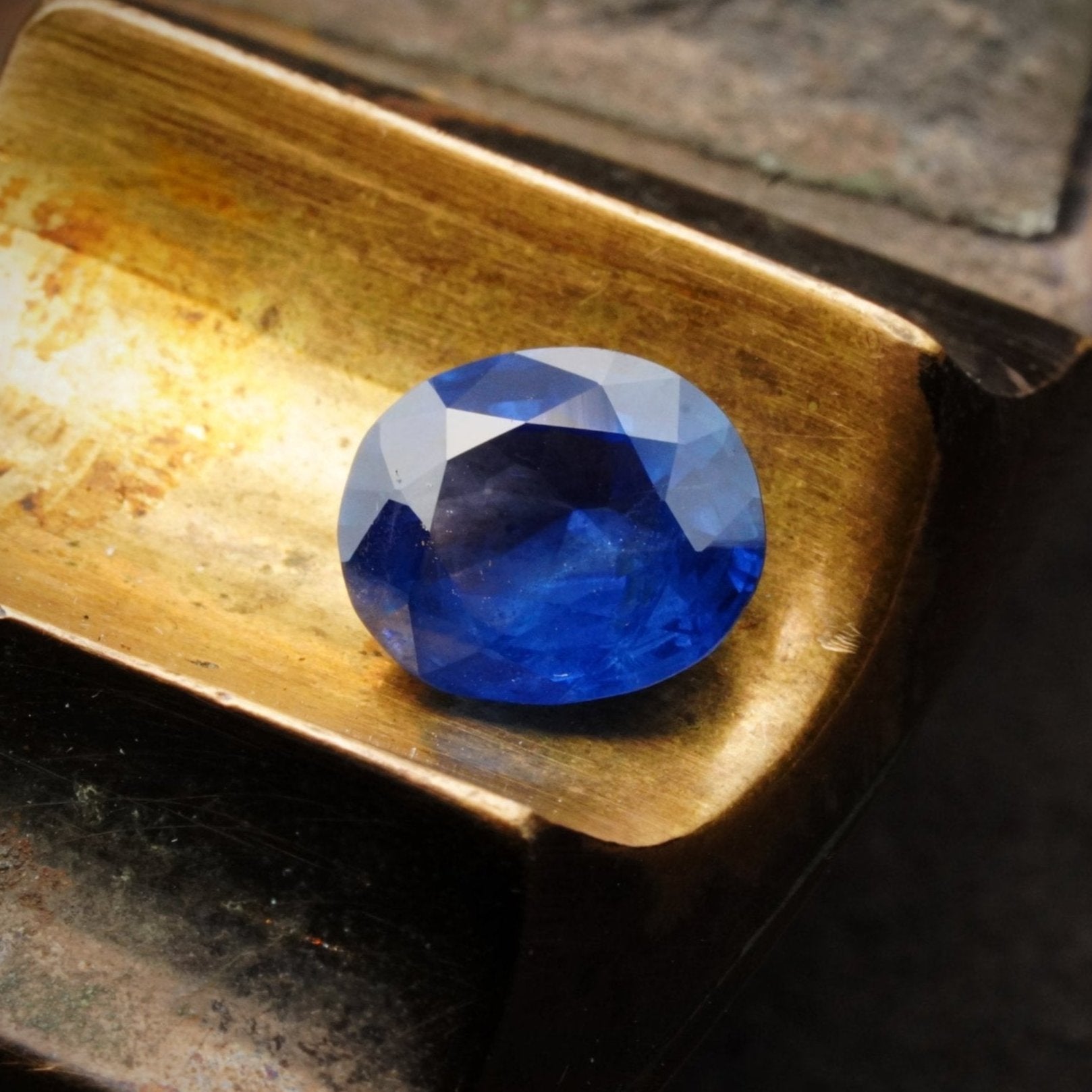 Available from Jogani: A 2.65 ct oval-cut Burma sapphire, no heat, with a captivating royal blue color, ideal for fine jewelry or investment.