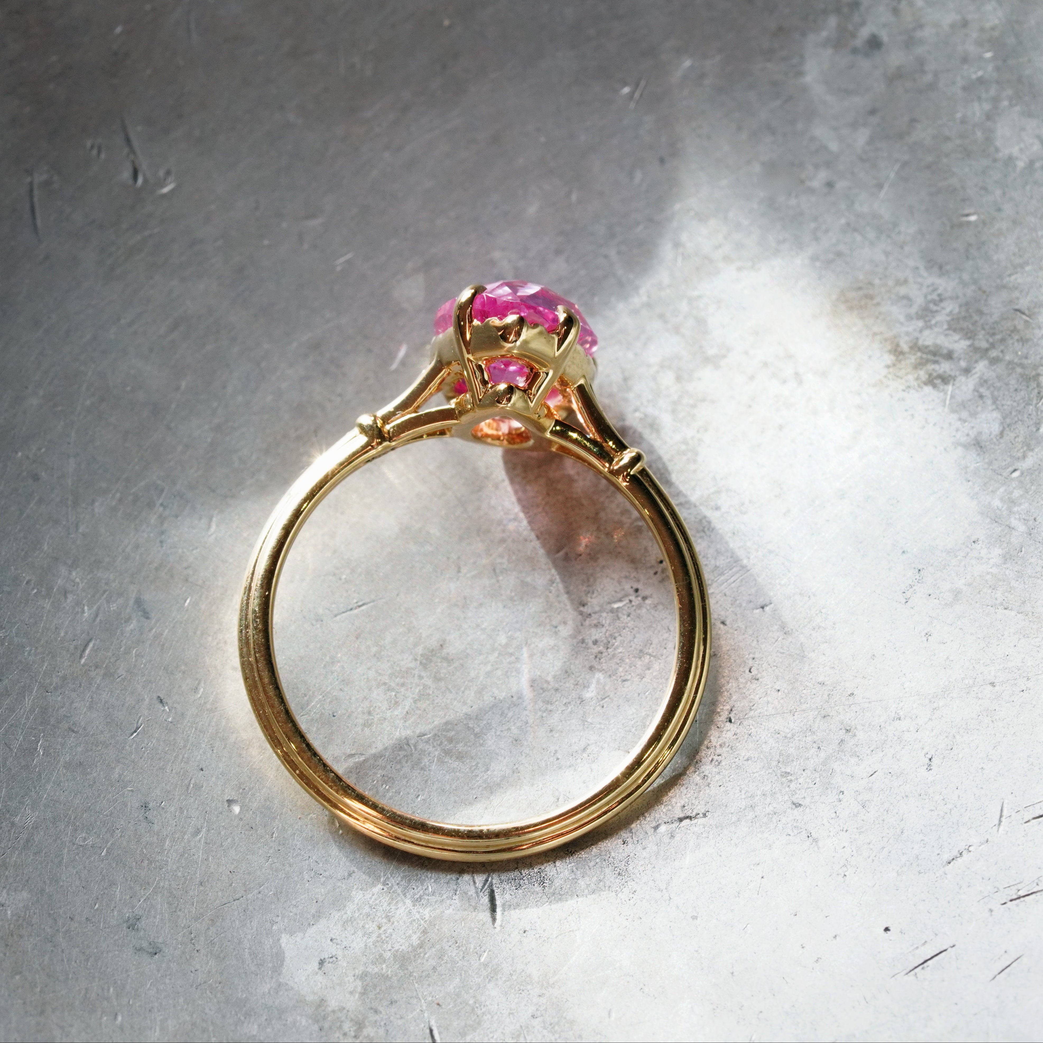 With its delicate pear shape and enchanting orangy-pink hue, this 3.14 ct no-heat Padparadscha sapphire ring reflects Jogani’s passion for timeless jewelry.