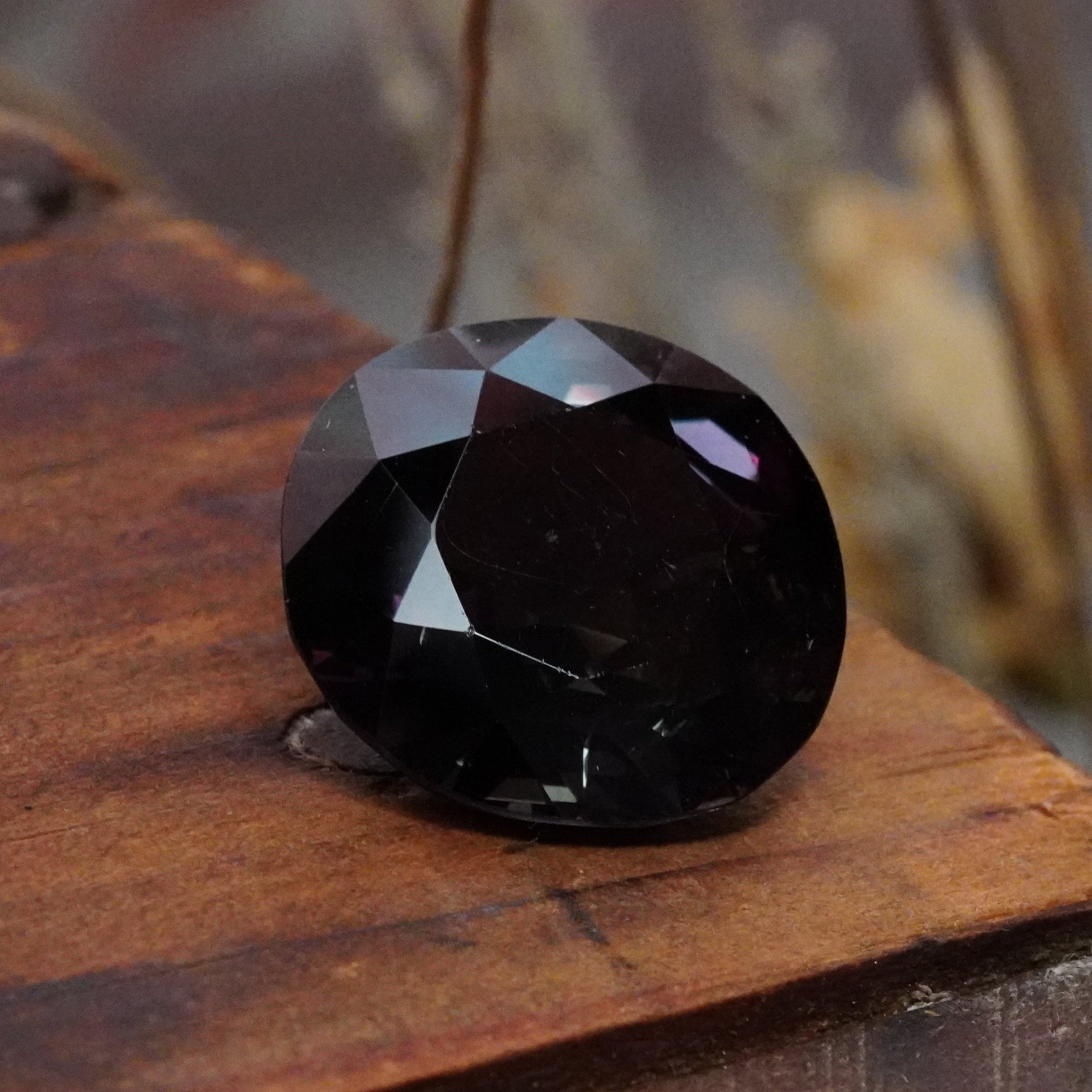 An extraordinary 40.52 ct Ceylon Alexandrite, precision-cut in a cushion shape to enhance its striking color change. Available with Jogani, this clean, AGL-certified gem is a treasure for connoisseurs and high-end jewelry creators.