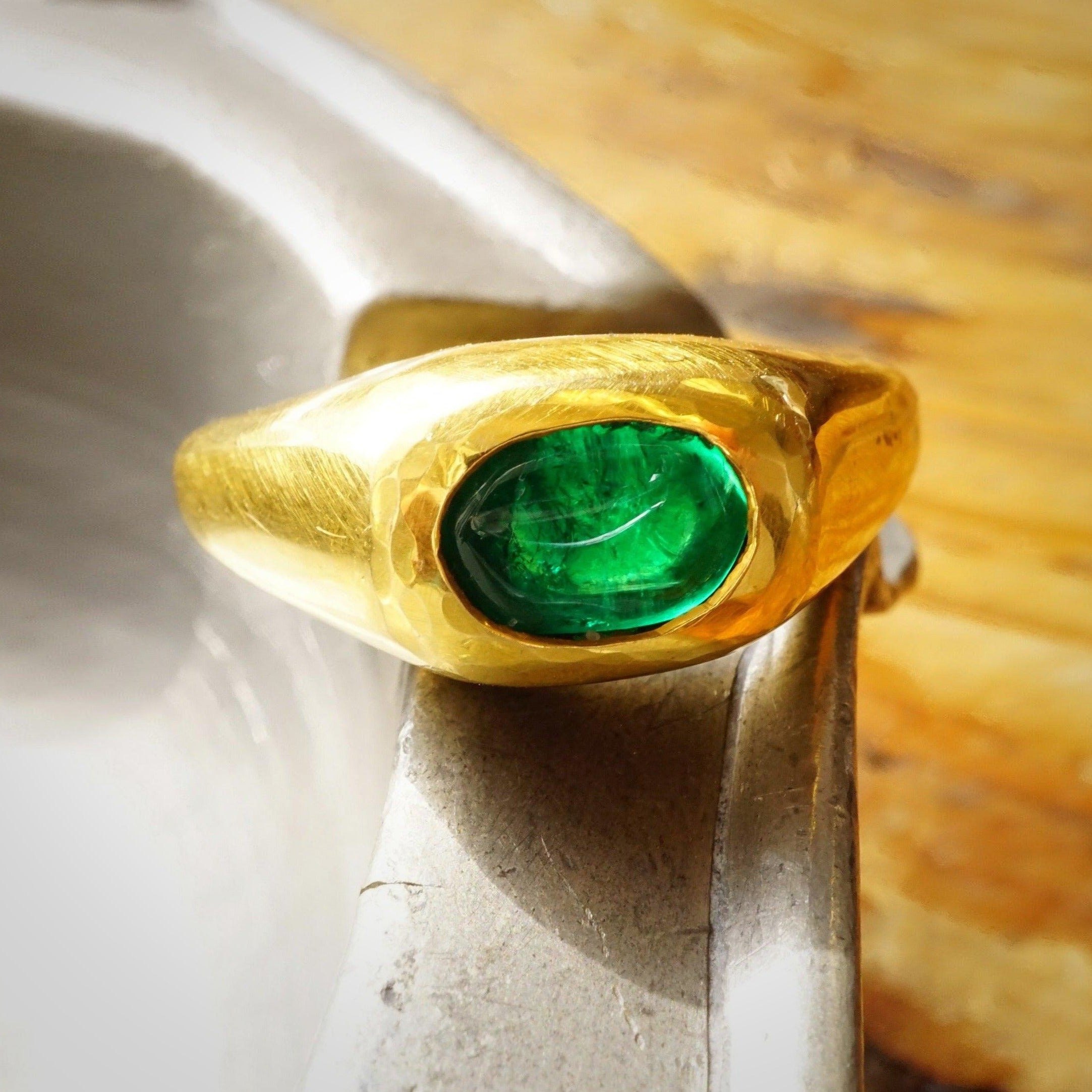 Ancient Greek-Inspired Panjshir Emerald Gold Bead Ring