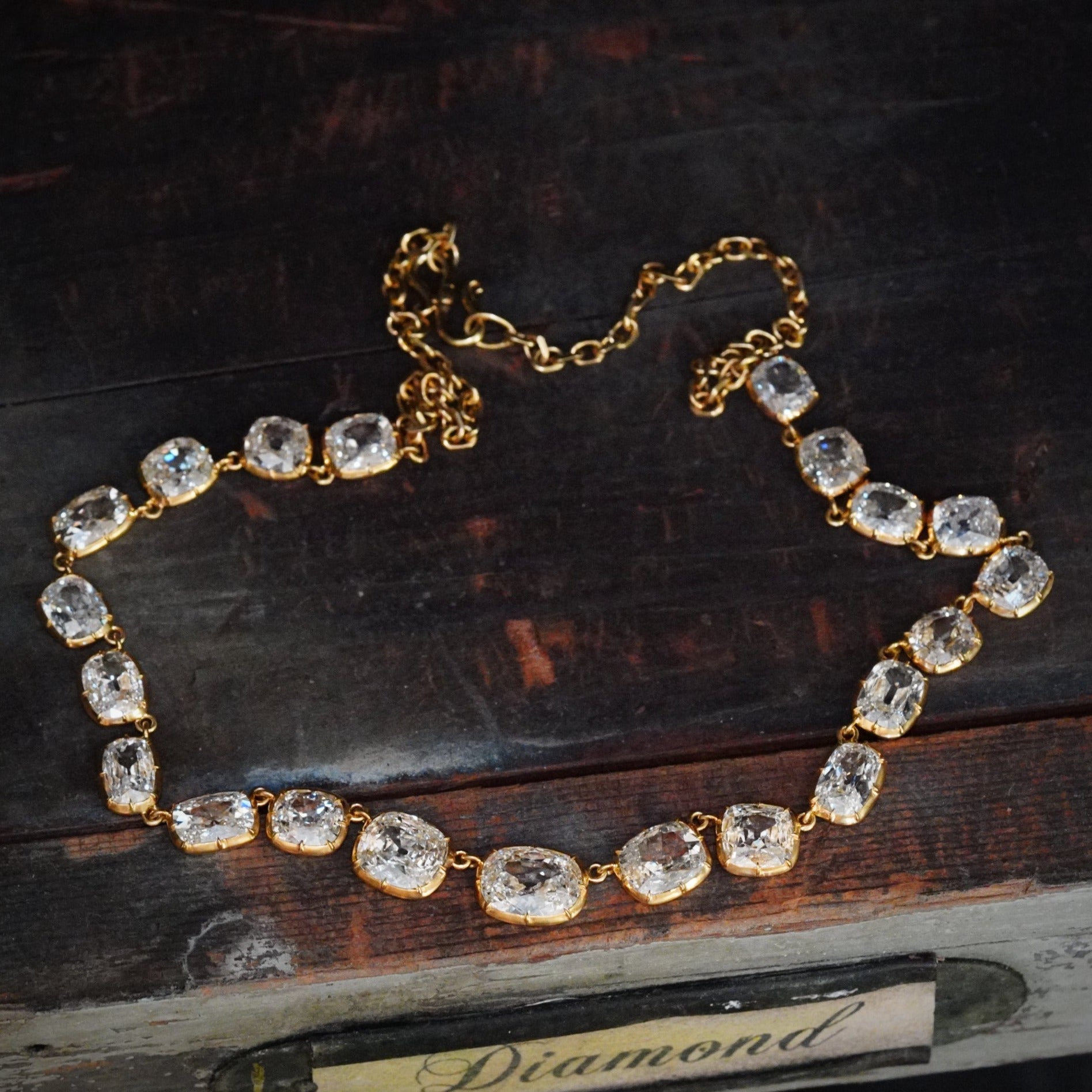 White Diamond Necklace in 18K Gold