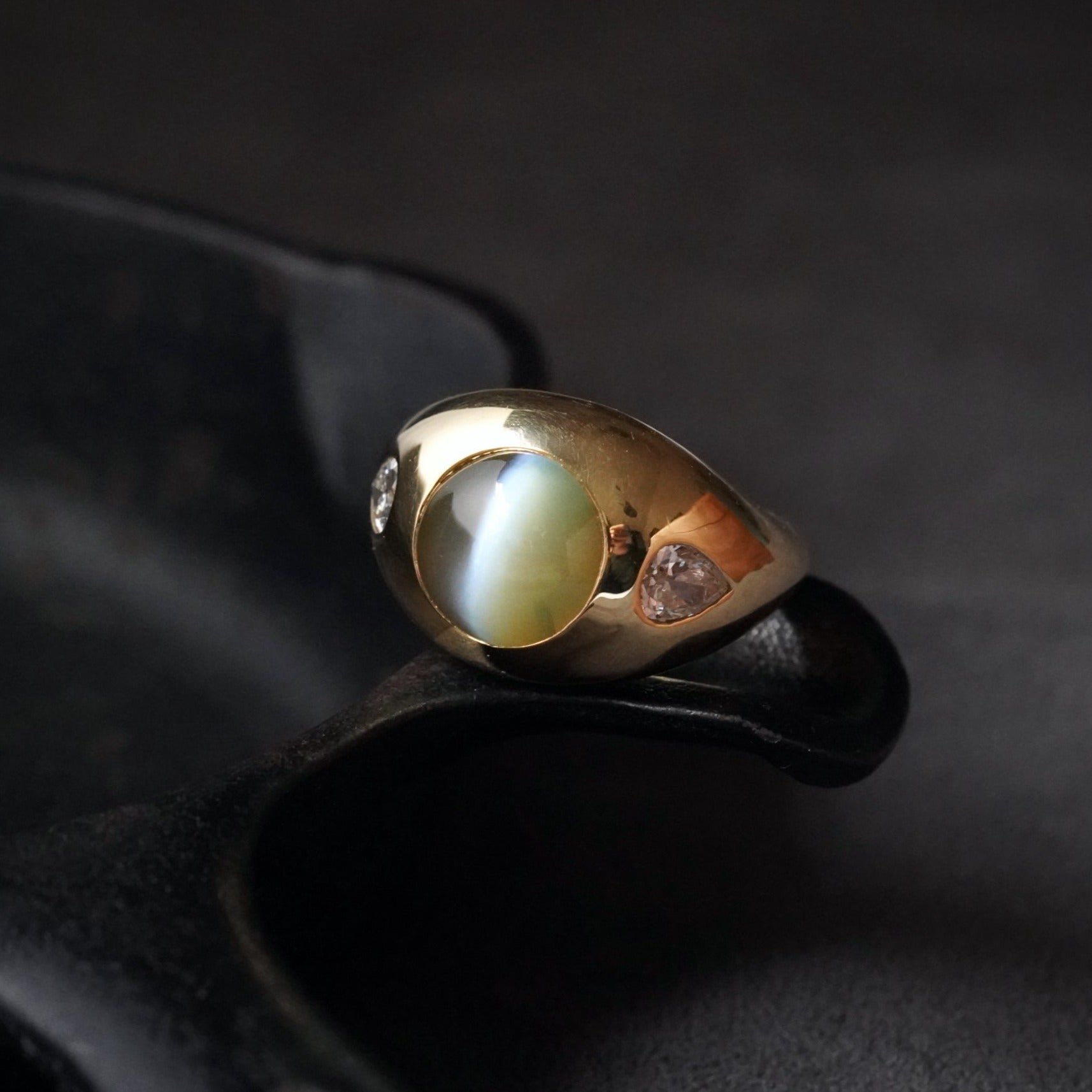 Chrysoberyl Cat's Eye & Diamond 18K Gold Ring