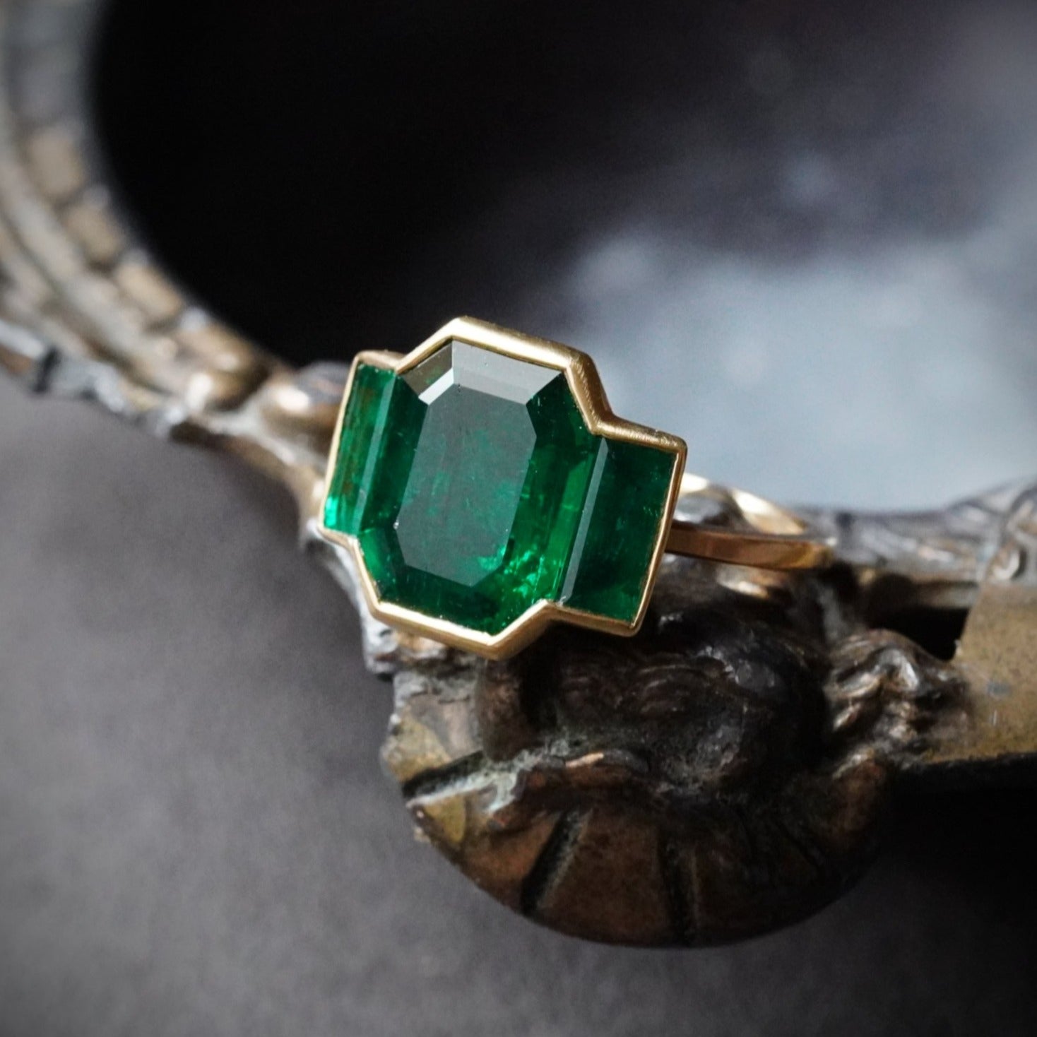 3.76-Carat Sandawana Emerald 18K Gold Ring
