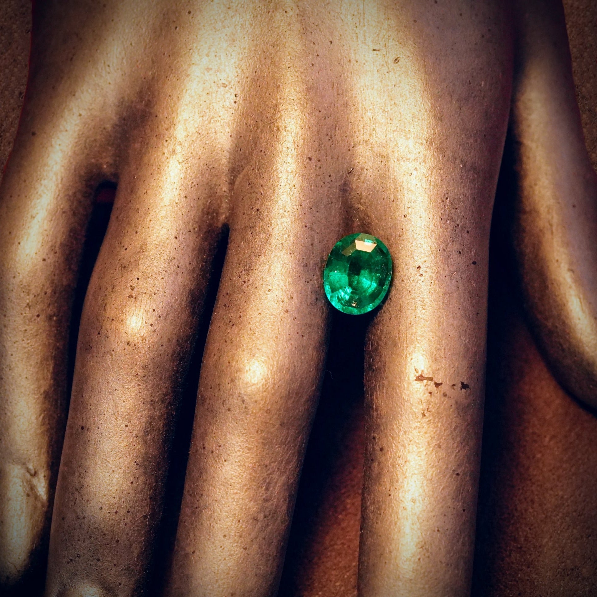 Oval Colombian Emerald, 3.97 ct