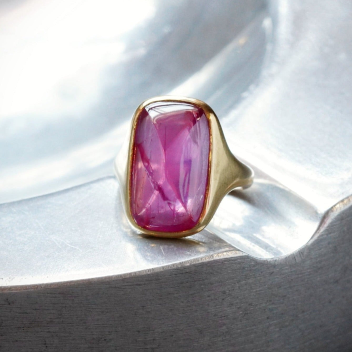 Sugarloaf Burma Ruby Ring, 12.00 ct