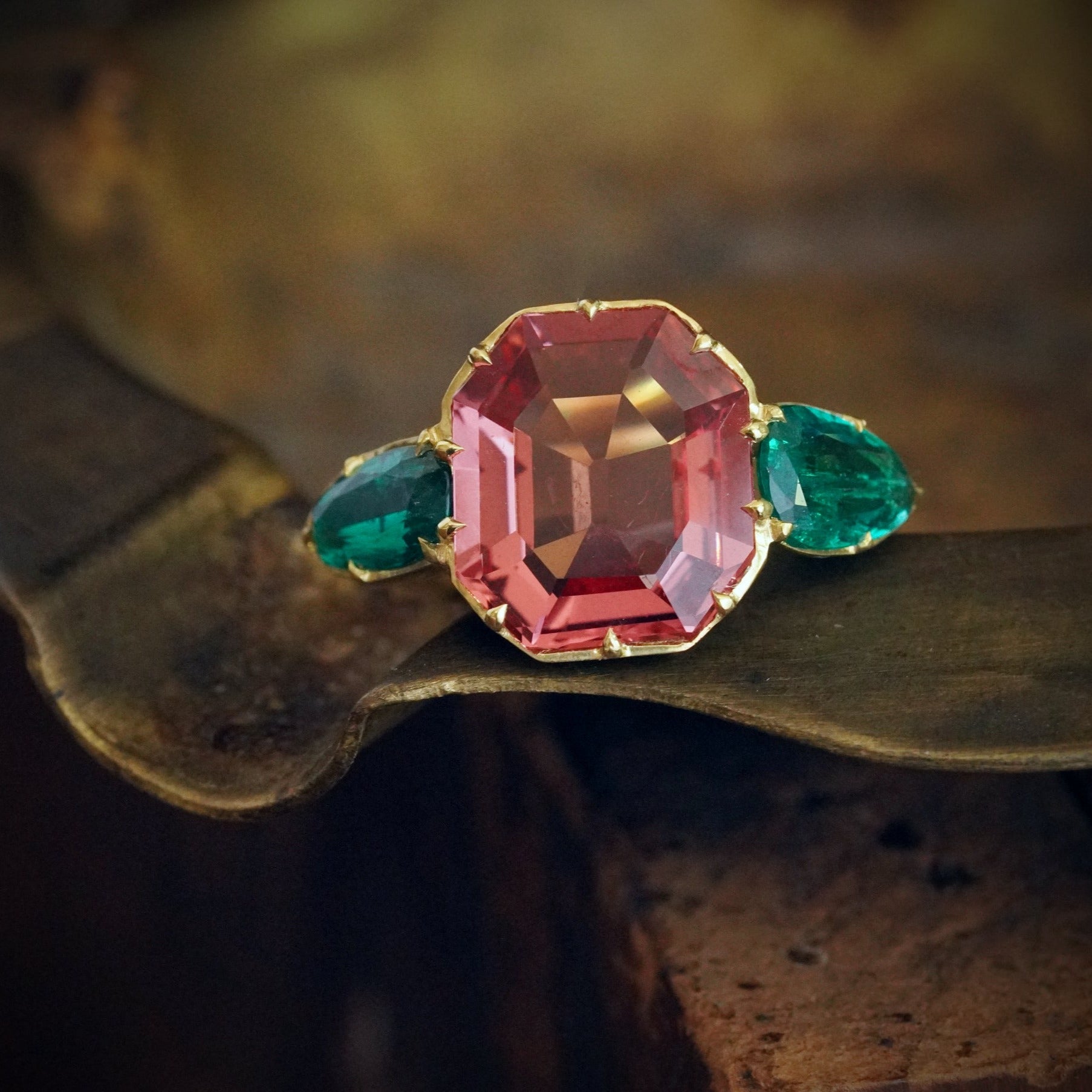 7.08ct Spinel & Emerald Gold Ring