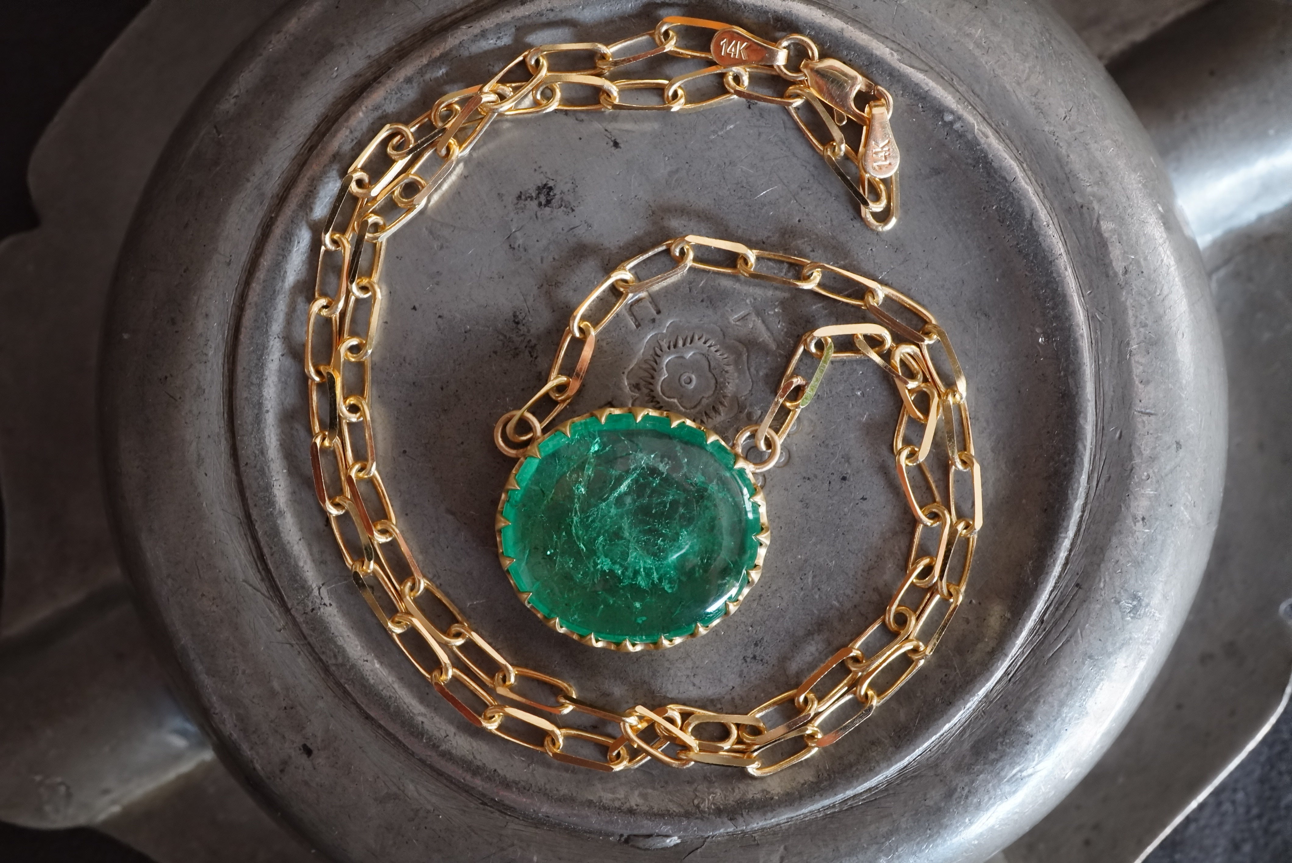 13-CT Colombian Emerald Gold Necklace