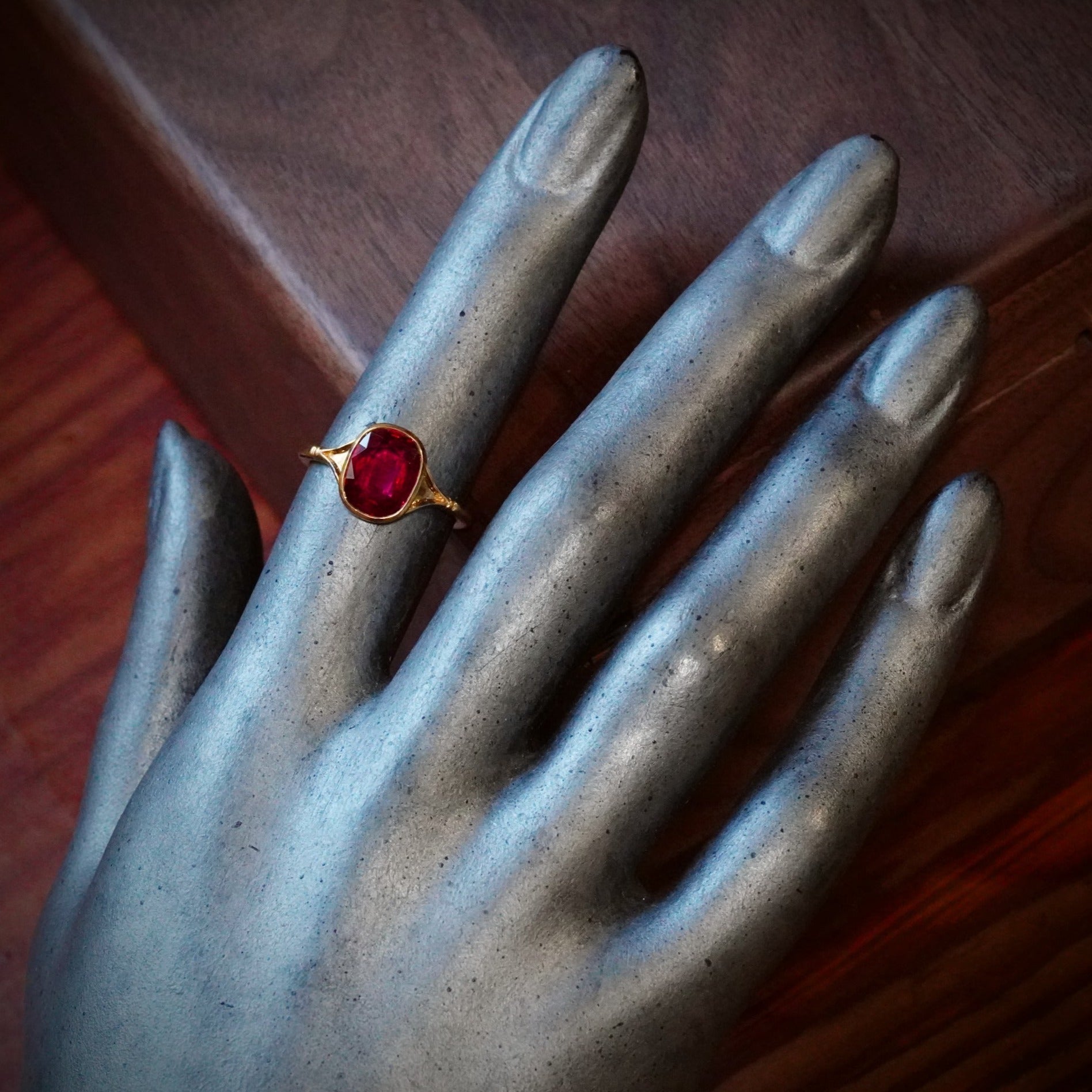  Jogani 2.75 CT Cherry-Red Spinel Ring