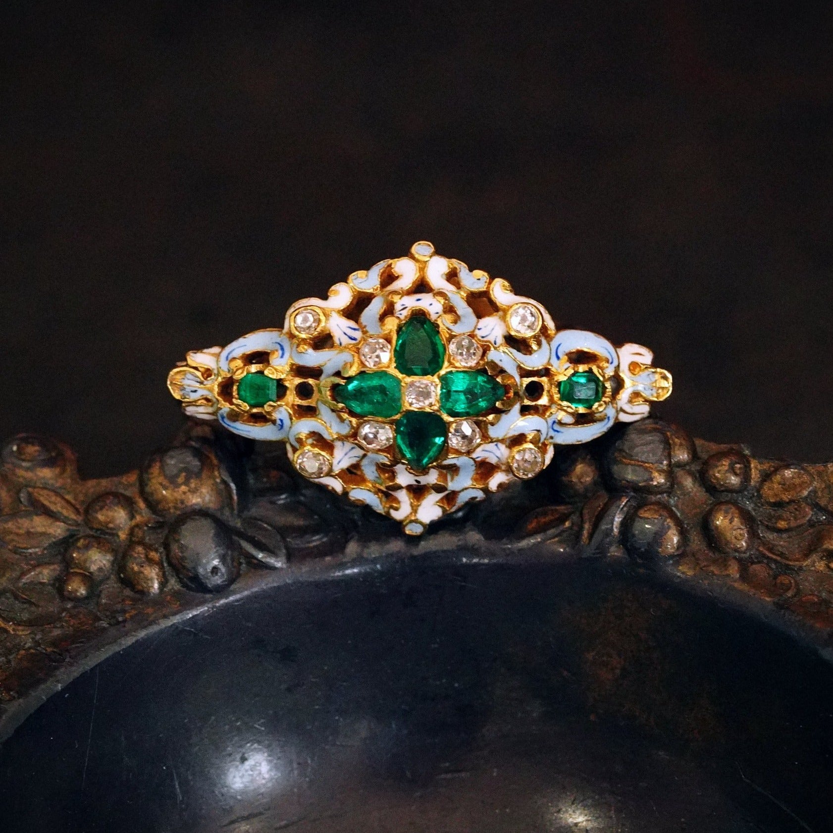 Jogani Renaissance Revival Emerald and Diamond Enamel Brooch 