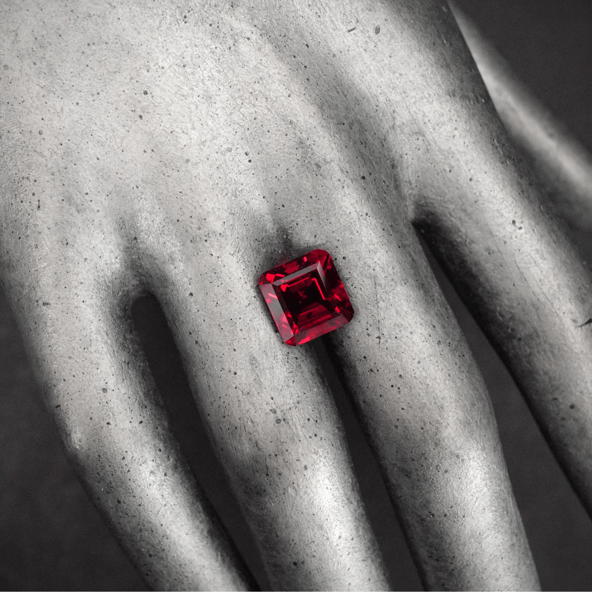 A Fiery Red Wonder of Nature: the Enchanting 5.29-CT Step