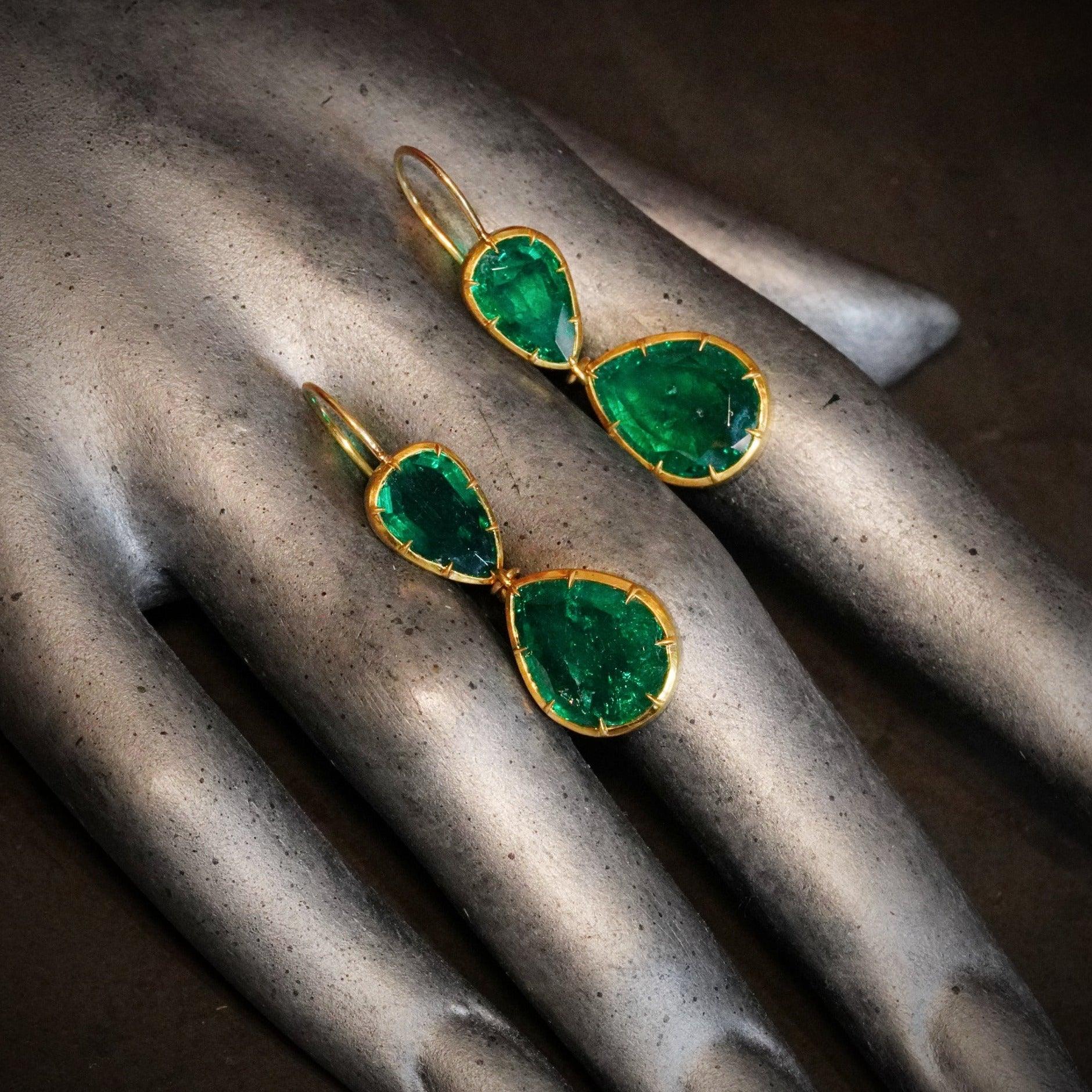 Fura’s Tears: Colombian Minor Oil Emerald Earrings of Legend