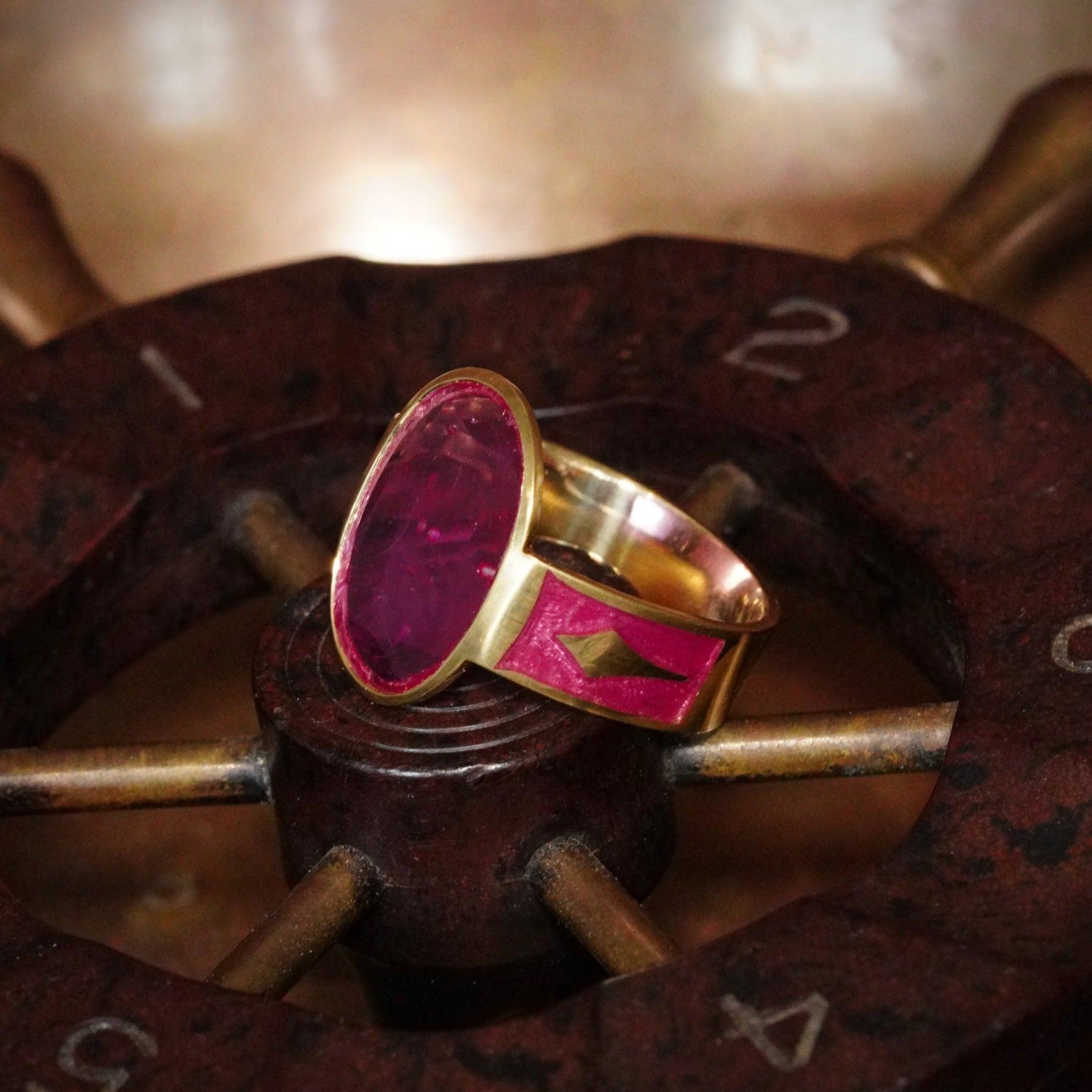 Handmade 18K Gold Cigar Band Ring with a 2.14 CT Oval Portrait Cut Pink Burma Sapphire - Jogani