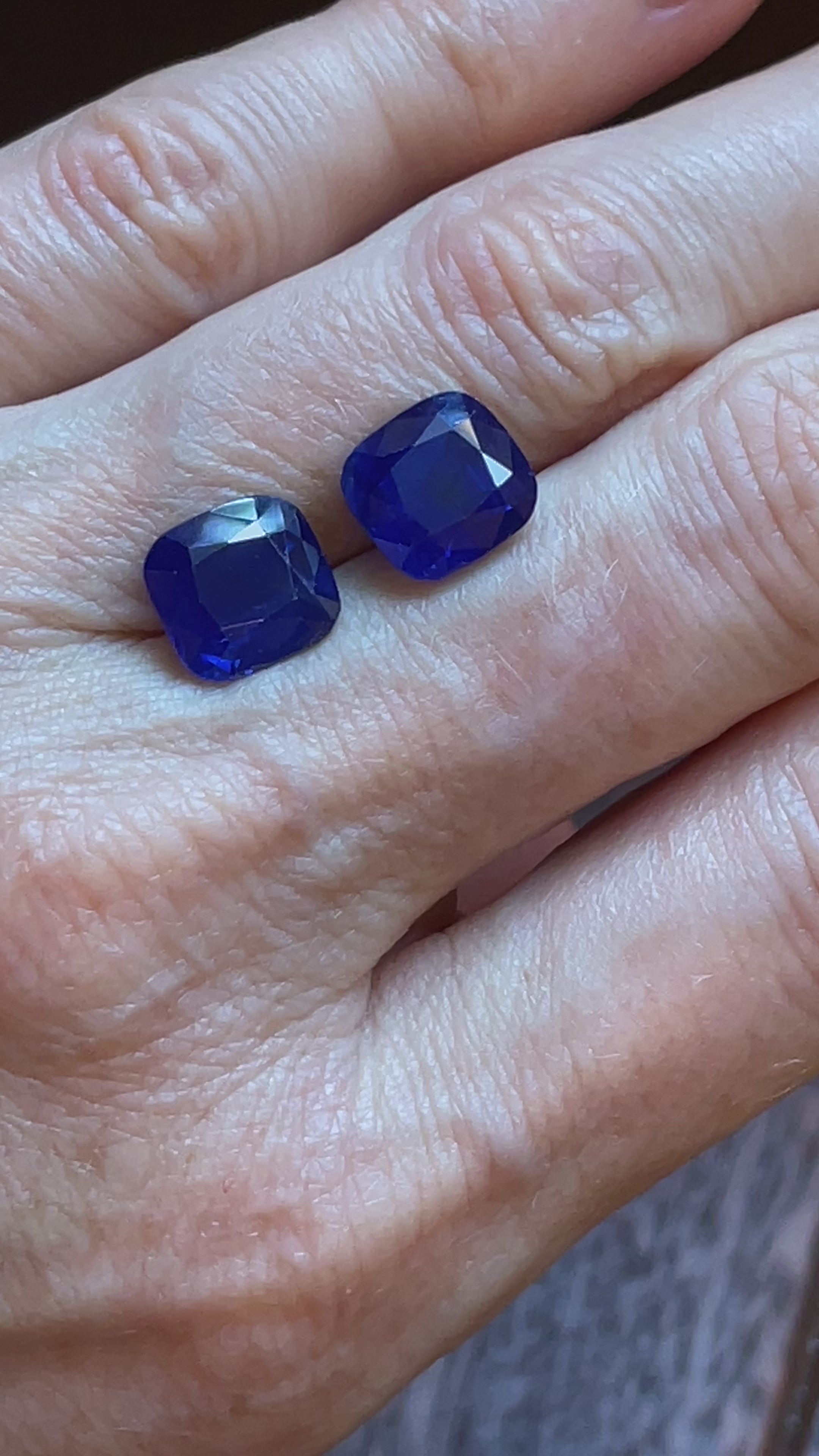 GIA Certified 10.90 Carat Kashmir Type II Blue Oval Sapphire Ring -  Antinori Di Sanpietro