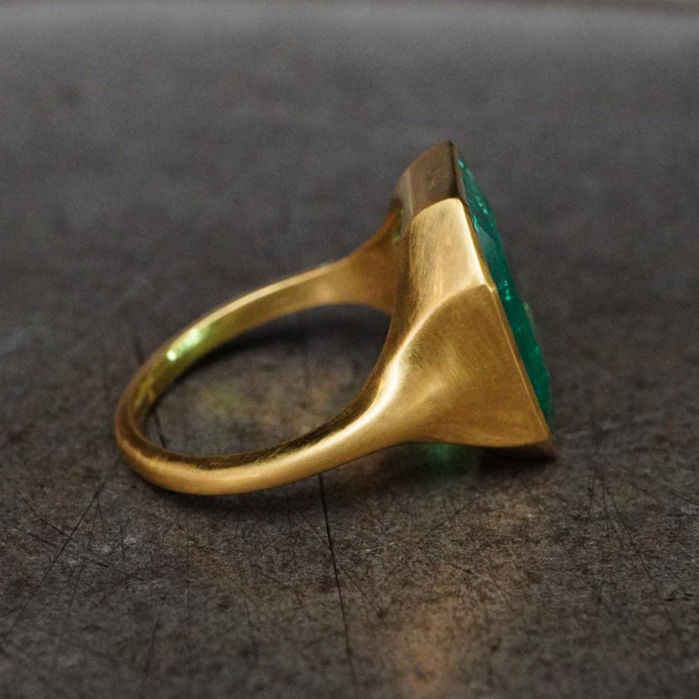 No Oil Colombian Emerald Ring - Exceptional Clarity, Jogani, Rare Gemstone