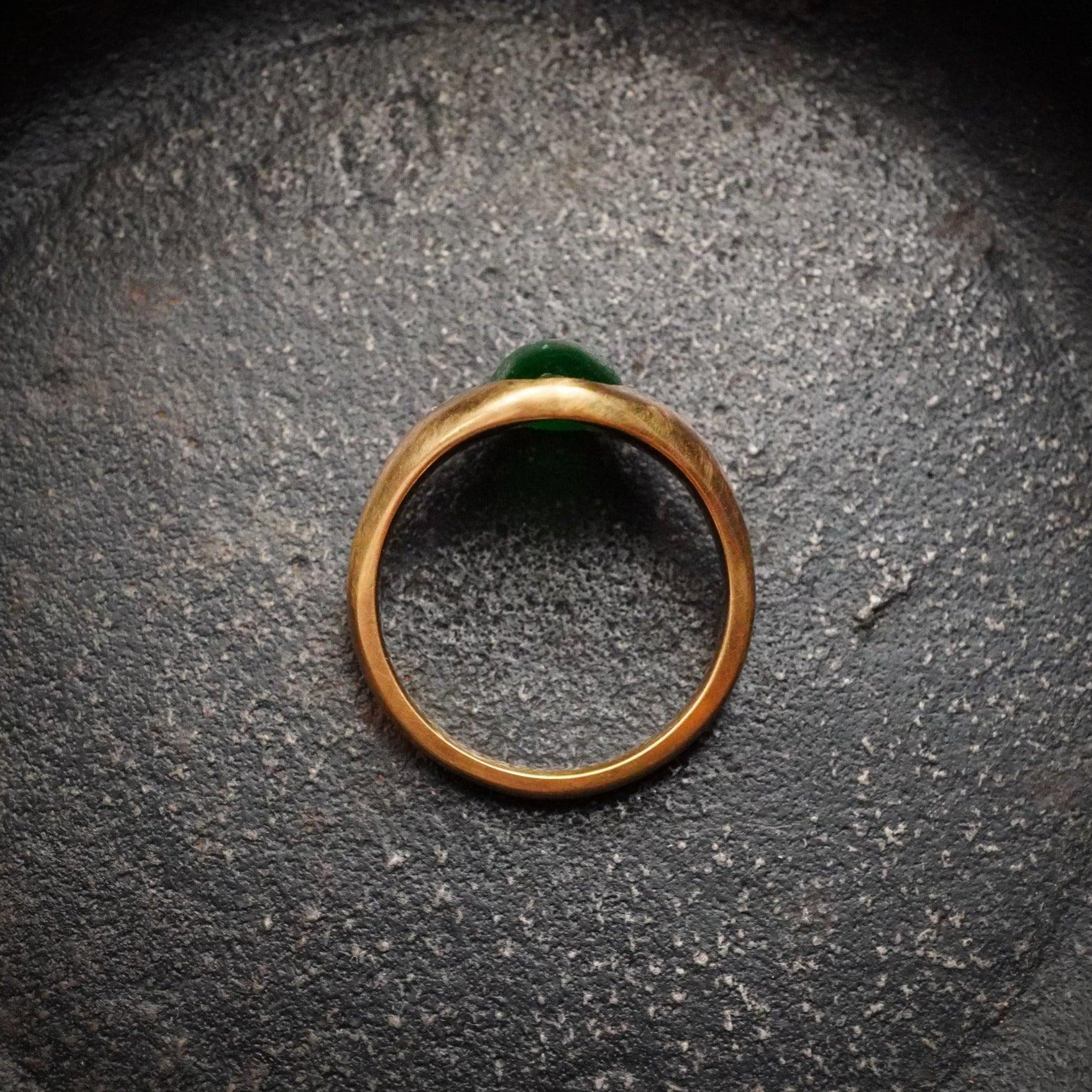 2.81 Cabochon Jade 22-Karat Yellow Gold Original Jogani Ring