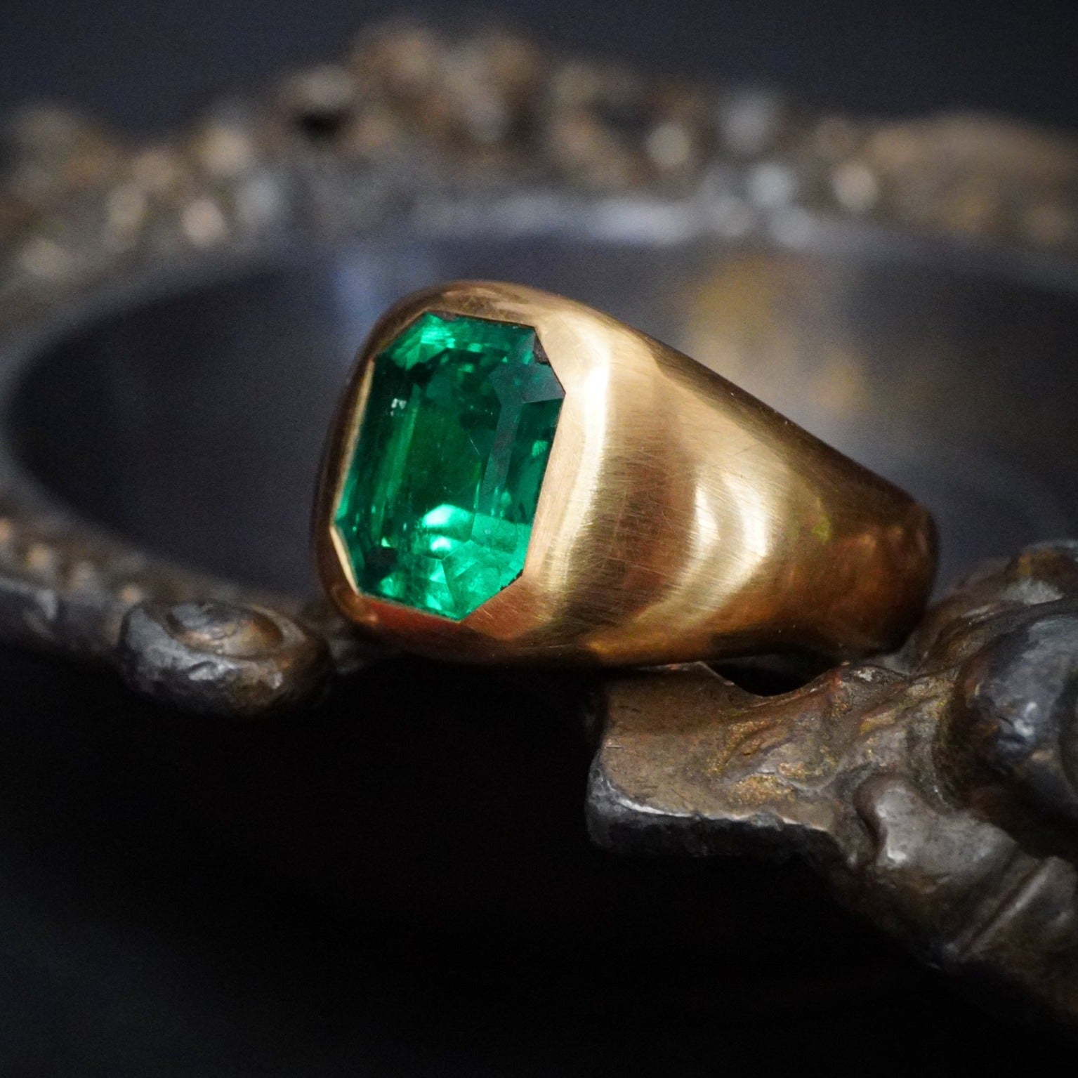 2.59 CT Step Cut No Oil Colombian Emerald Gold Ring